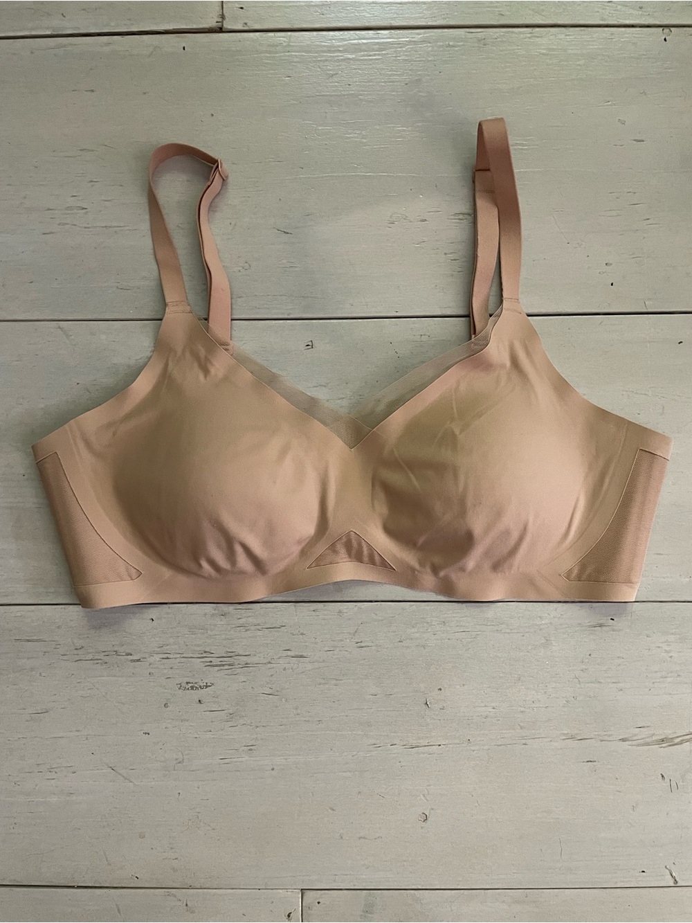 Honeylove Crossover L Smooth Nude Wireless Bra 4 Way Stretch Neutral Lt Padding